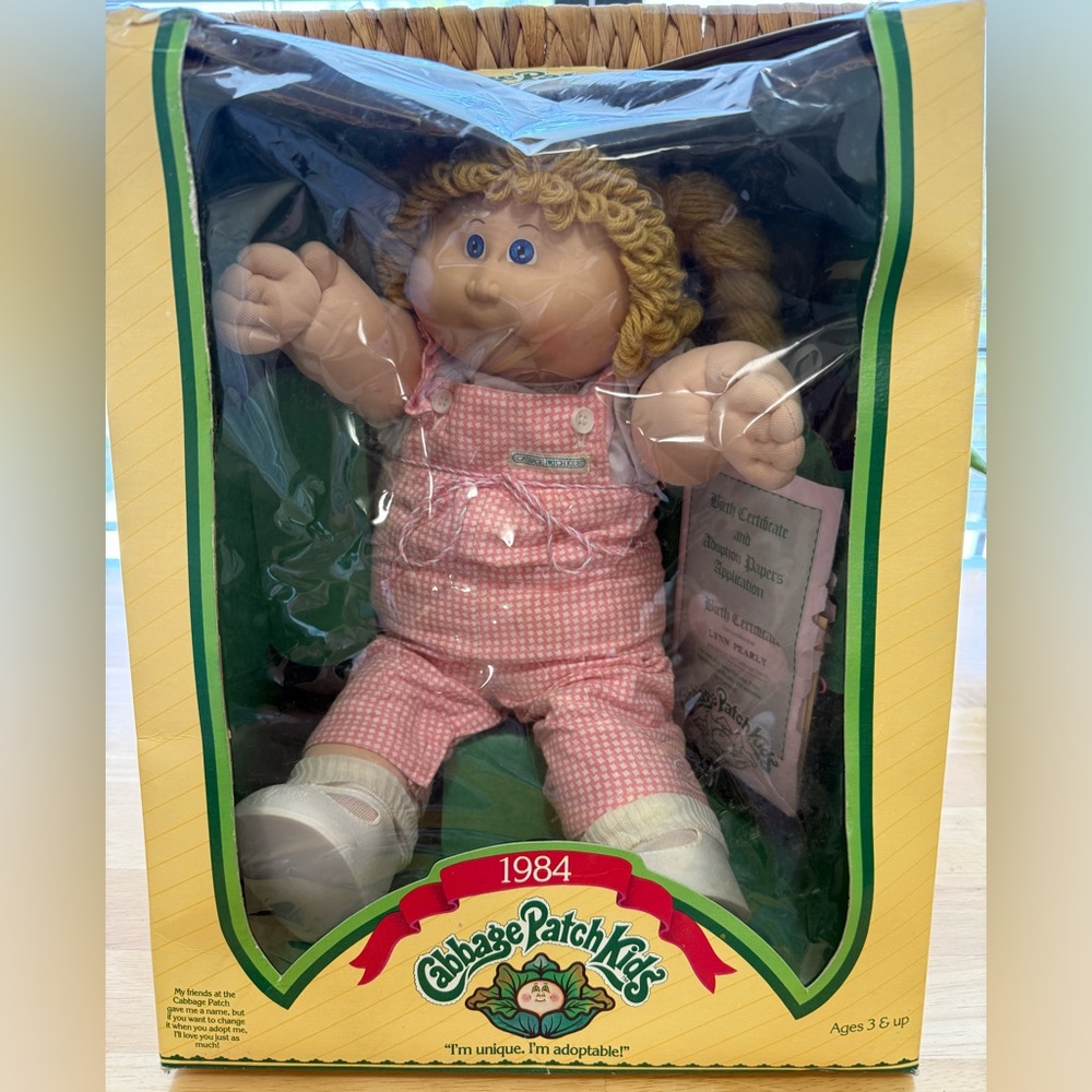 Vintage Cabbage Patch Kids Doll Lynn Pearly-1984